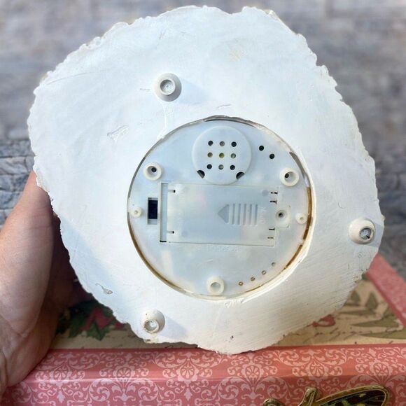 Vintage Musical Christmas Carriage Ceramic Holiday Decor Battery Operated - Picture 8 of 11